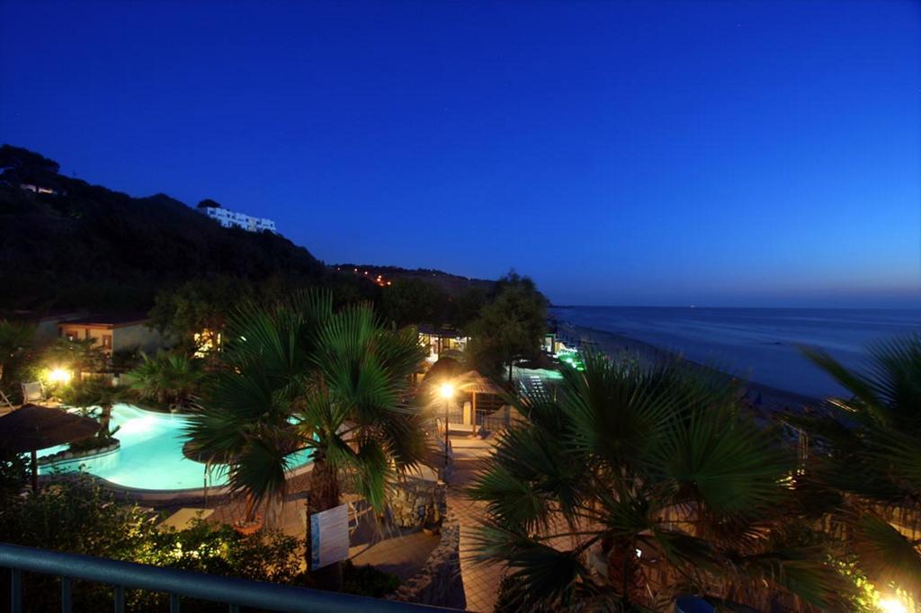 Baia Del Godano Resort & Spa Capo Vaticano Dış mekan fotoğraf